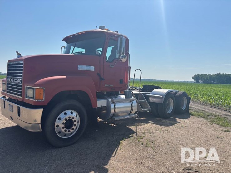 2006-mack-chn613-image-19