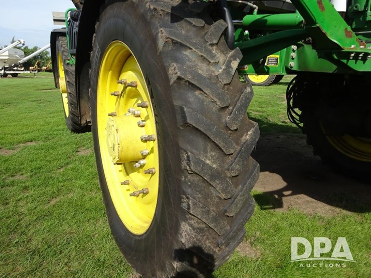 2016-john-deere-r4045-image-45