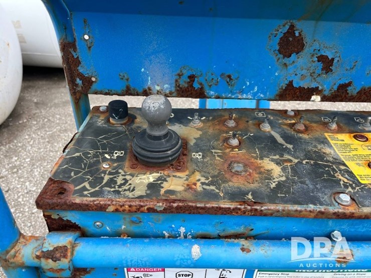 2012-genie-s45-image-10