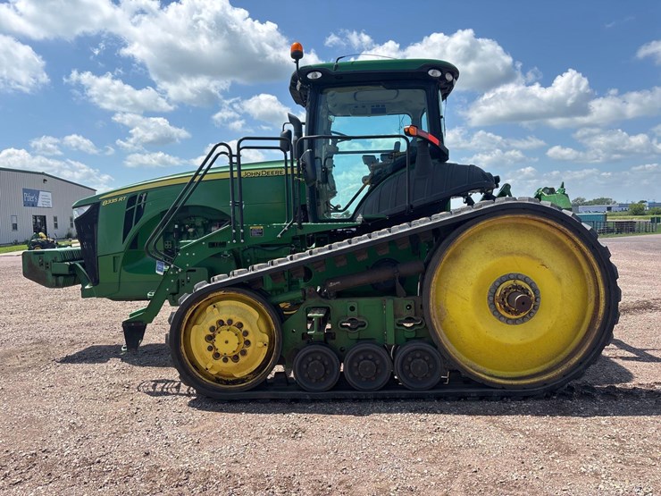 2012-john-deere-8335rt-image-7