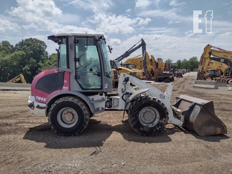 2012-takeuchi-tw65-image-3