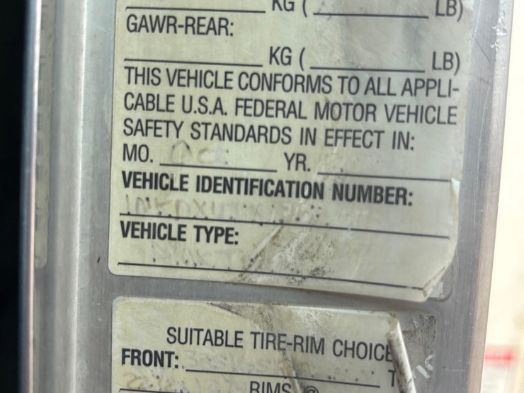 2003-kenworth-t800-image-44