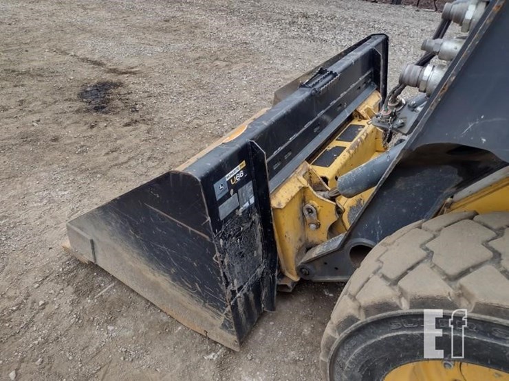 deere-324g-image-18