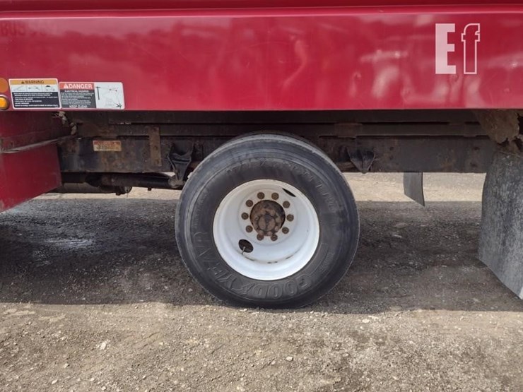 2017-international-durastar-4300-image-29