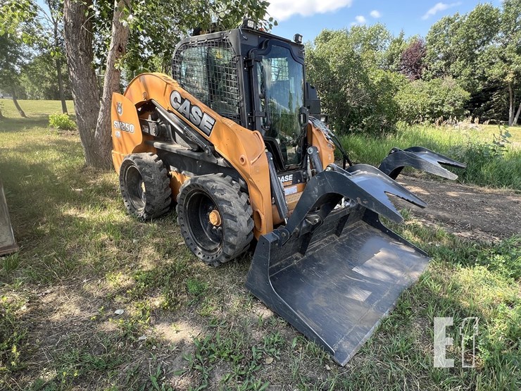 2012-case-sv250-image-4
