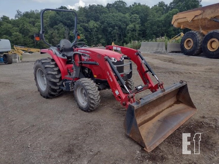 massey-ferguson-1735m-image-23