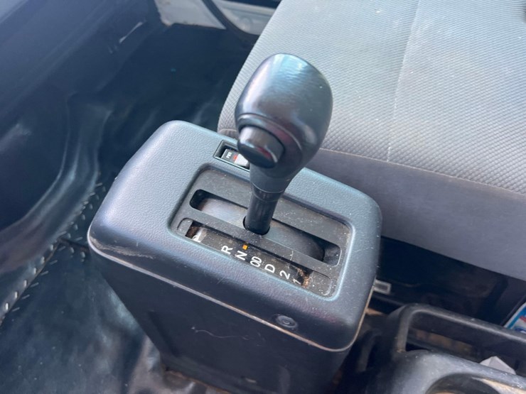 2018-hino-258-image-30