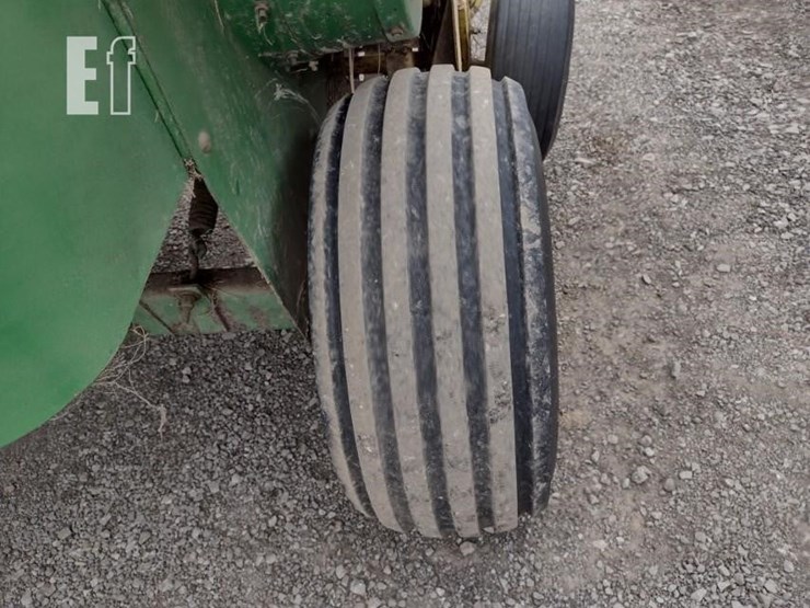 1984-john-deere-327-image-8