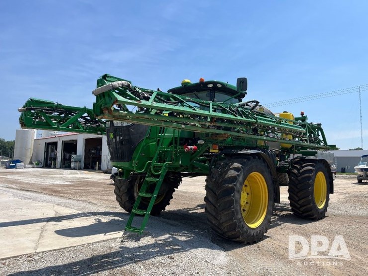 2020-john-deere-r4045-image-27