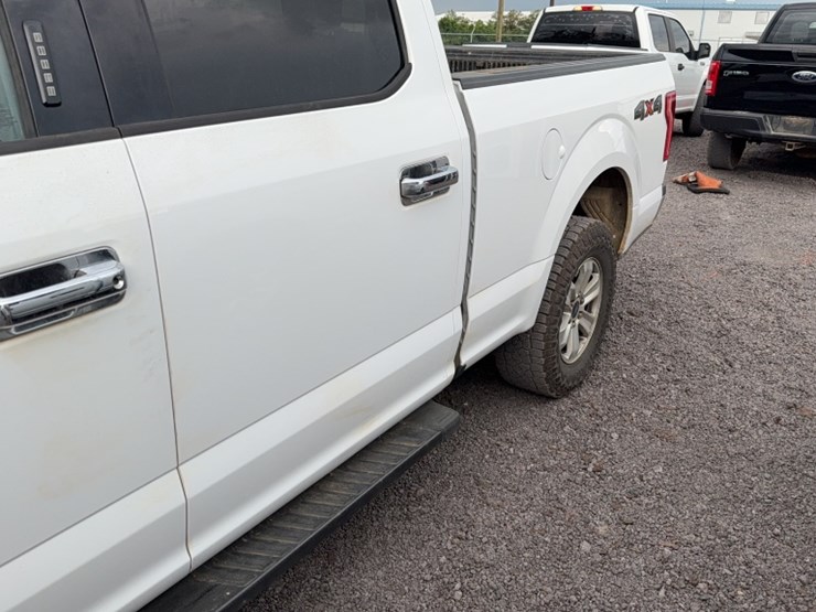 2016-ford-f150-image-12