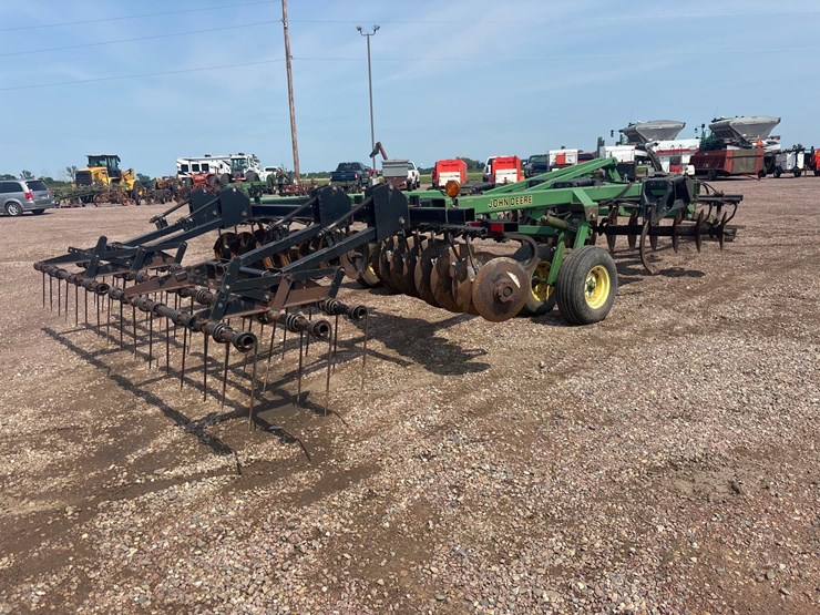 john-deere-510-image-3