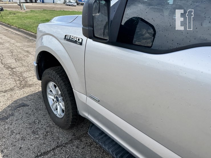 2018-ford-f150-xl-image-8