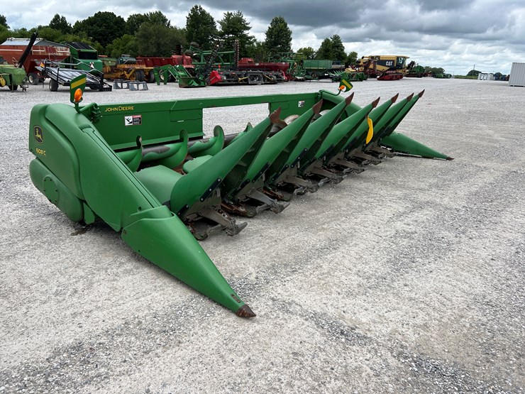 2008-john-deere-608c-image-13