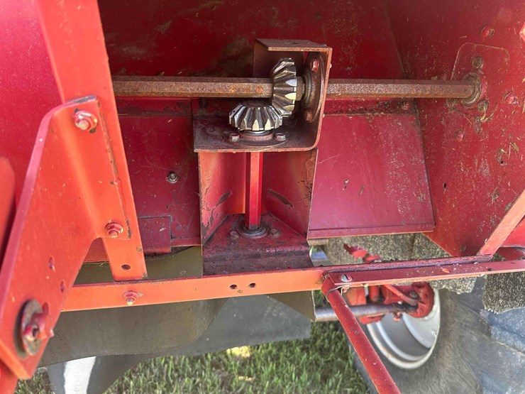 case-ih-2388-image-12