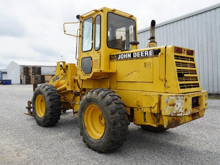 deere-444g-image-8