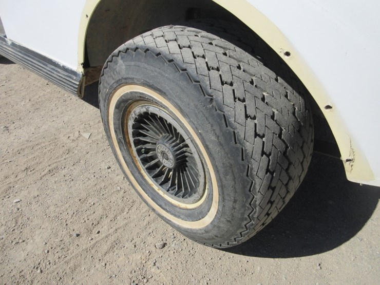 club-car-golf-cart,-image-10
