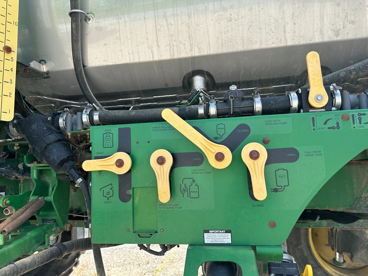 2018-john-deere-r4038-image-30