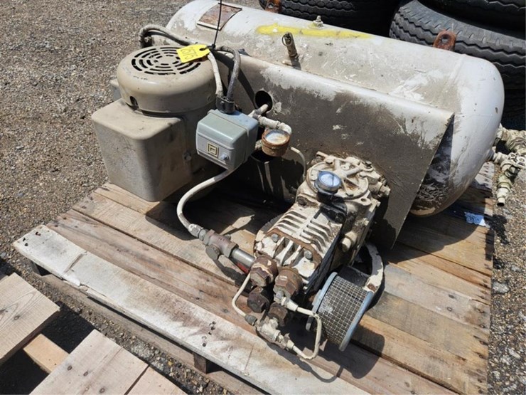 #2575-•-horizontal-air-compressor-image-10