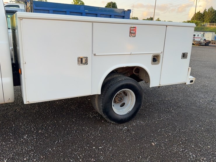 2003-ford-f350-image-14