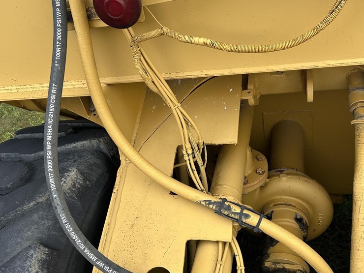 caterpillar-613b-image-36