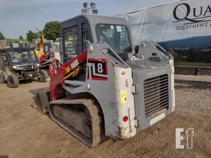 2020-takeuchi-tl8-image-41