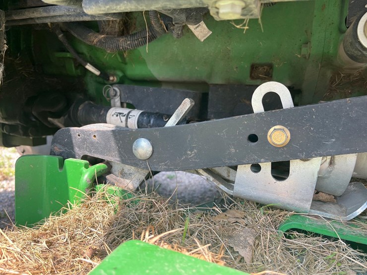 john-deere-3033r-image-35