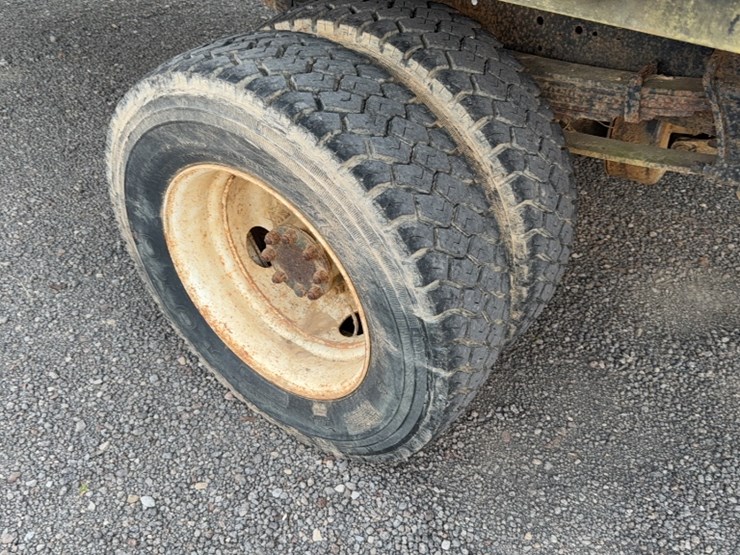 2004-international-durastar-4300-image-5