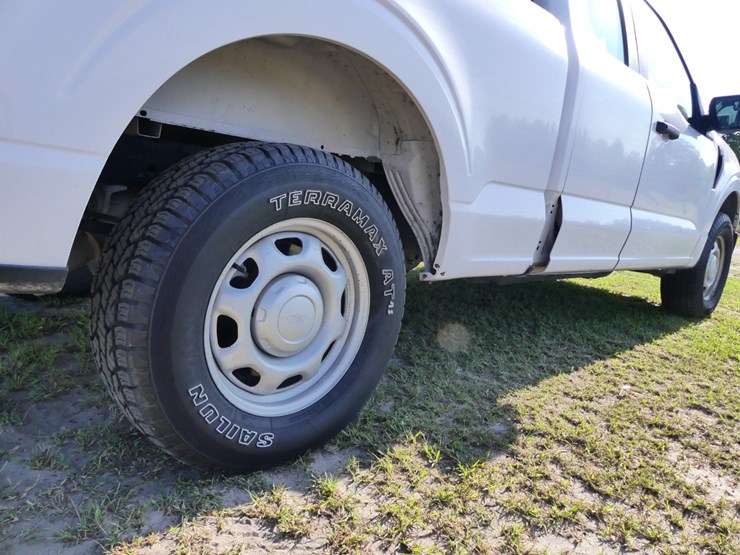 2021-ford-f150-xl-image-6
