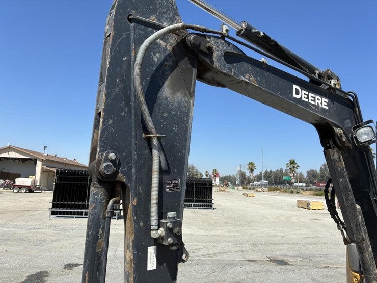 2022-deere-35g-image-8