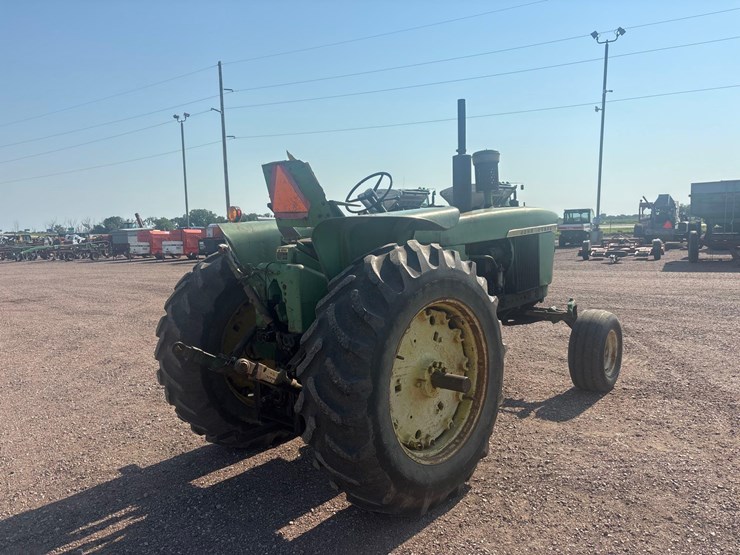 john-deere-4020-image-4