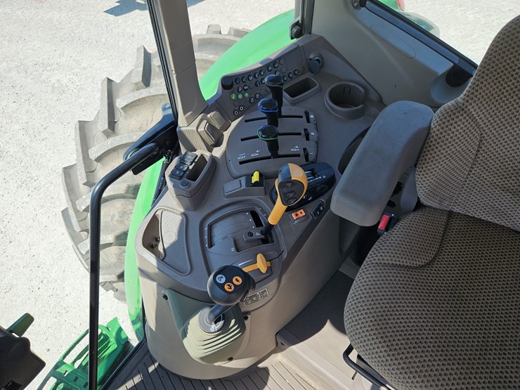 2023-john-deere-6145m-image-19
