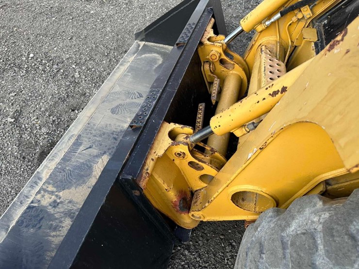 deere-250-image-18