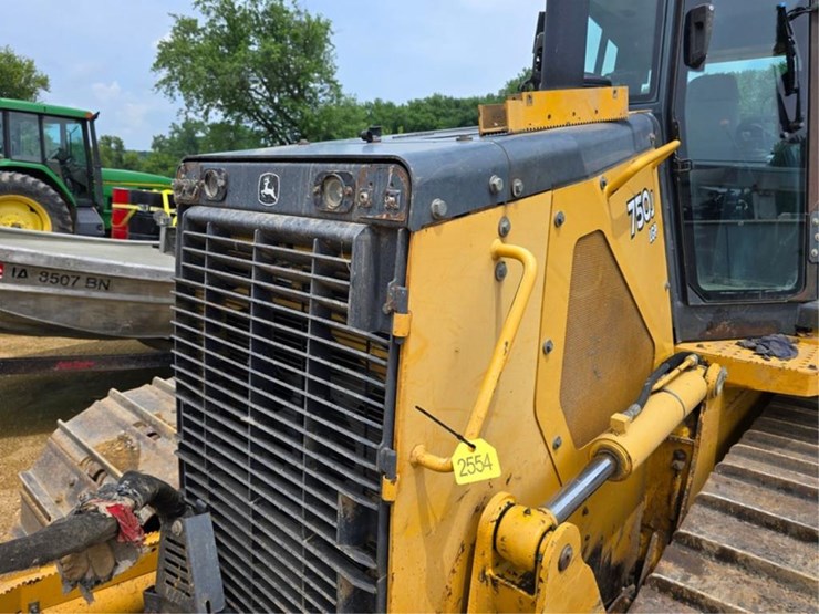 deere-750j-lgp-image-26
