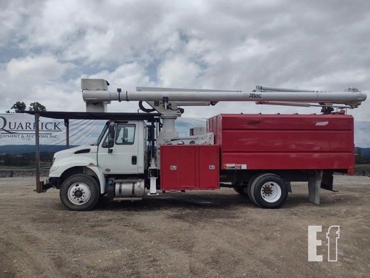2017-international-durastar-4300-image-1