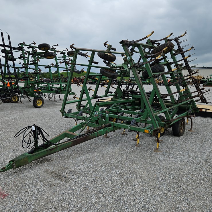 JOHN DEERE 980