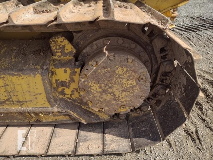 2011-komatsu-d31px-22-image-22