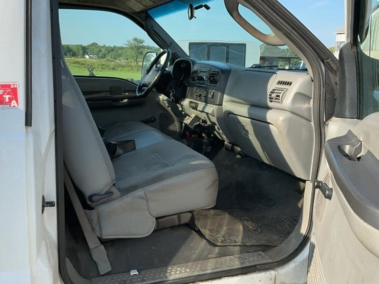 2006-ford-f350-image-51