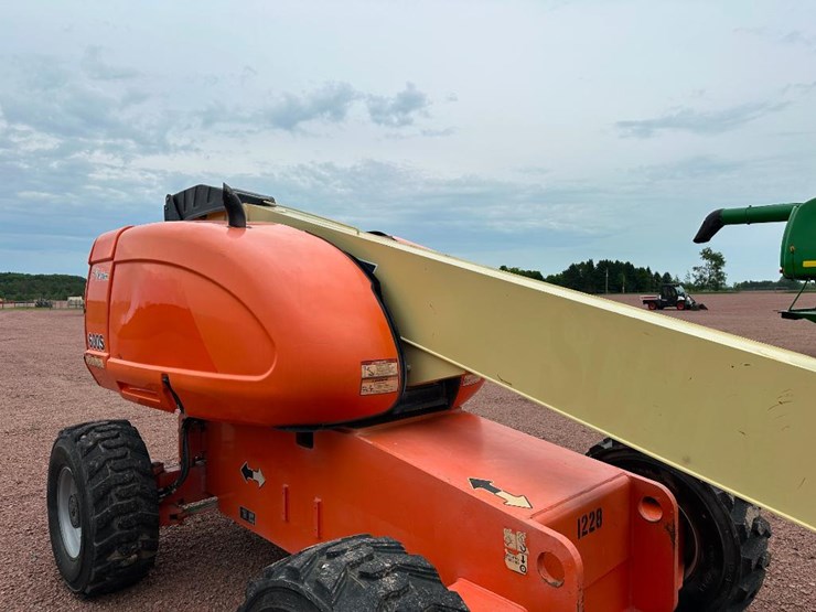 2008-jlg-600s-image-27