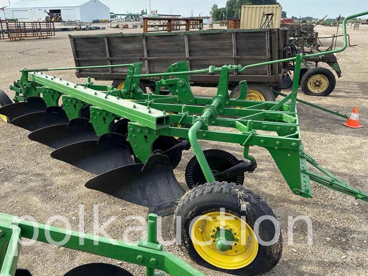 john-deere-5-image-1