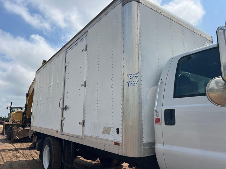 2012-ford-f650-image-26