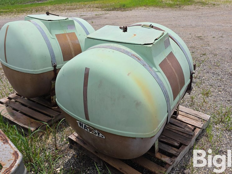 walsh-saddle-tanks-w/mounting-brackets-image-4