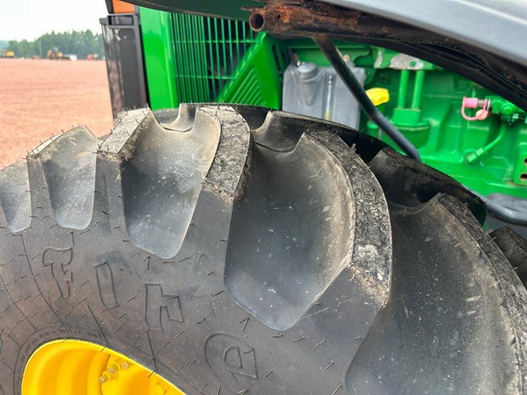 john-deere-8210-image-14