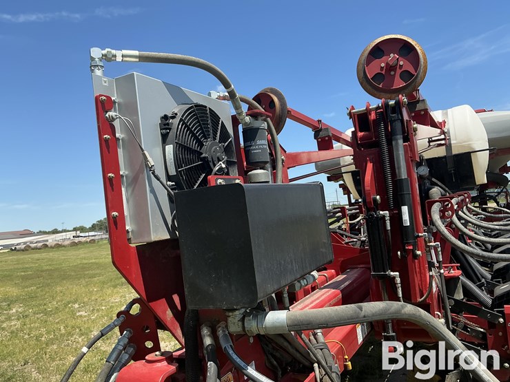 2012-case-ih-1250-image-11