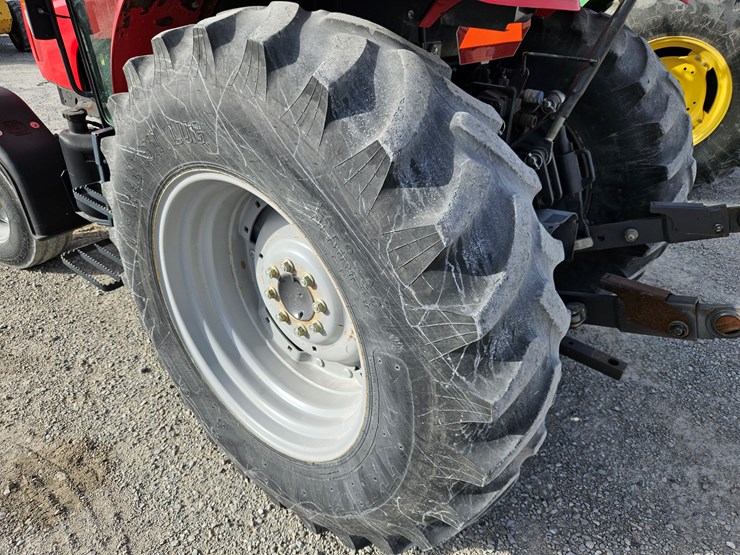 2013-massey-ferguson-4608-image-11