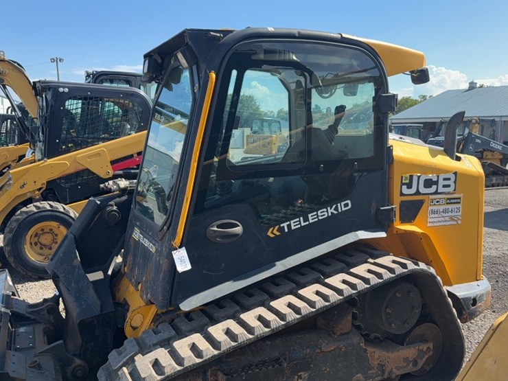 2018-jcb-3ts-8t-image-13