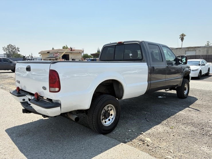 2004-ford-f350-image-3