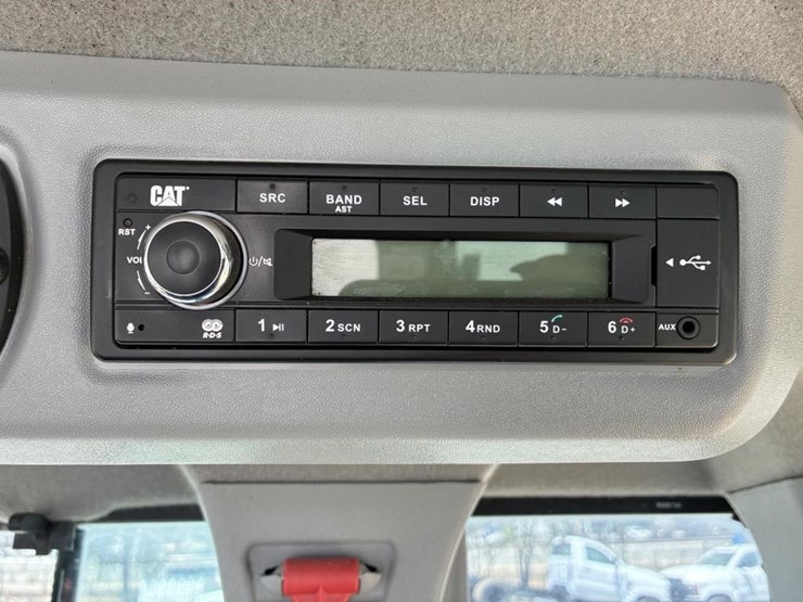 2022-caterpillar-930m-image-25