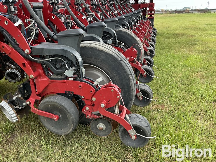 2019-case-ih-2150-image-15