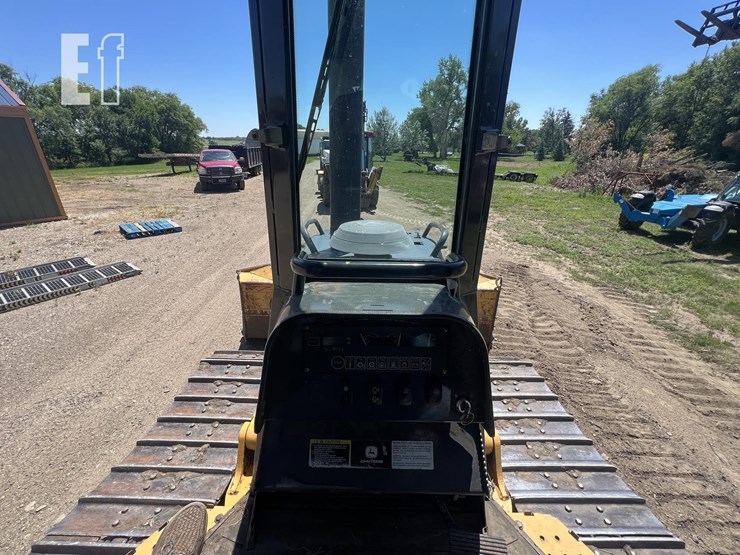 2013-deere-700j-lgp-image-14