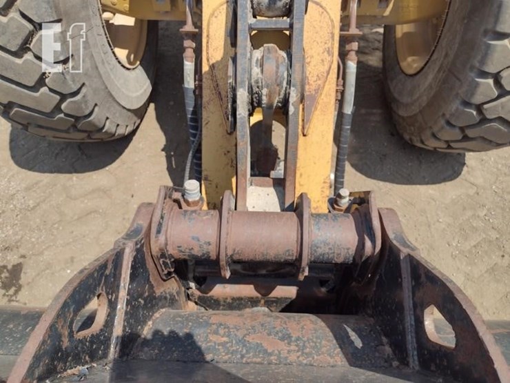 caterpillar-930g-image-18
